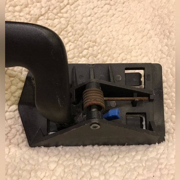 Chev Silverado Tahoe GMC Sierra Yukon Interior Door Handle 15029904  15057526 - Picture 3 of 15